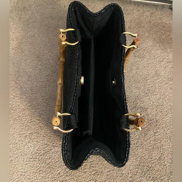 Black straw hand bag - Picture 3 of 3